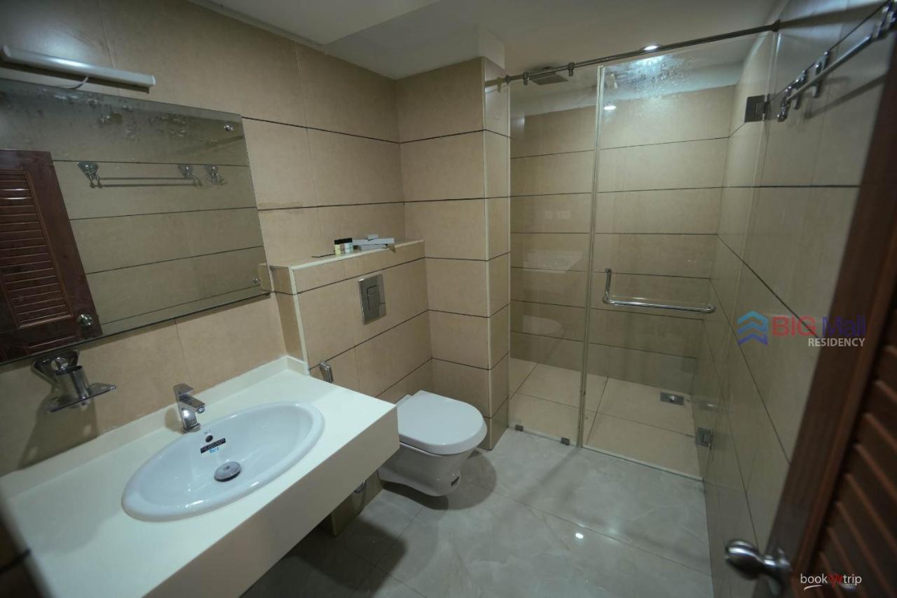 Готель Bigmall Residency Kannangad Екстер'єр фото