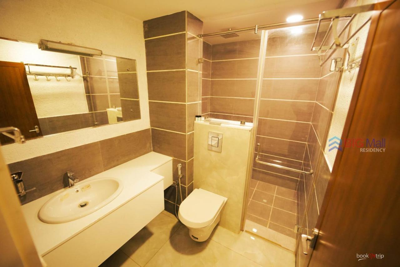 Готель Bigmall Residency Kannangad Екстер'єр фото