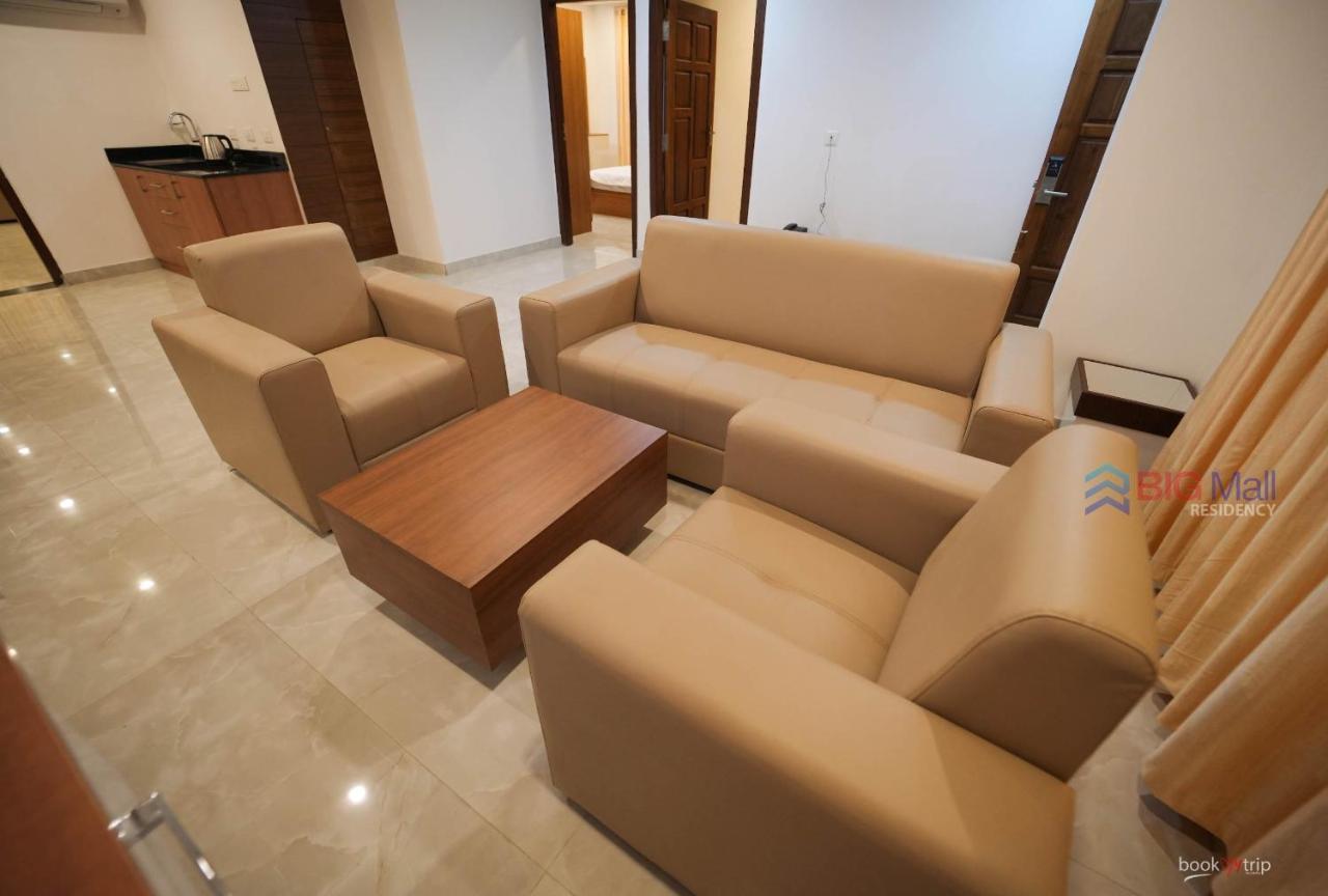 Готель Bigmall Residency Kannangad Екстер'єр фото