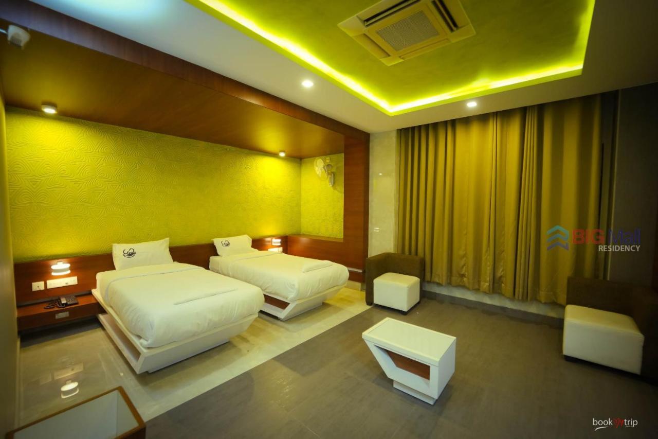 Готель Bigmall Residency Kannangad Екстер'єр фото